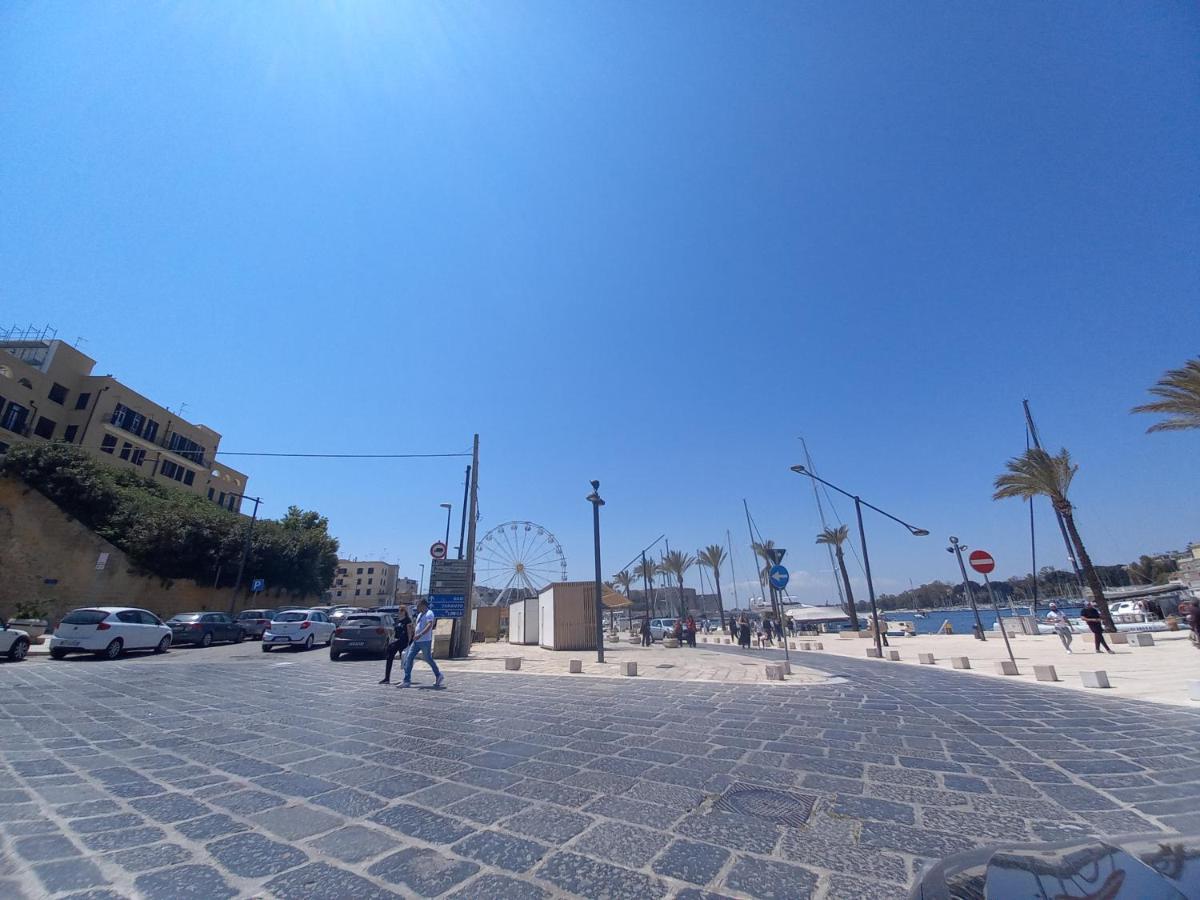 Handy Suite Idromassaggio Brindisi Dış mekan fotoğraf